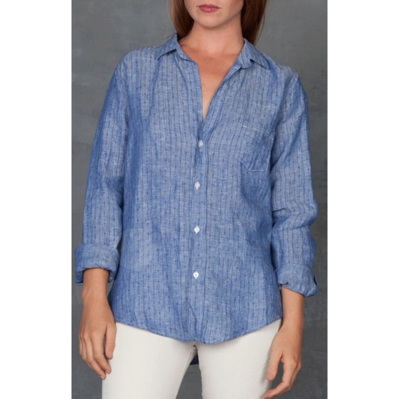 FRANK & EILEEN BARRY BLUE LINEN TOP WITH MINI FLOWERS - Picture 1 of 11
